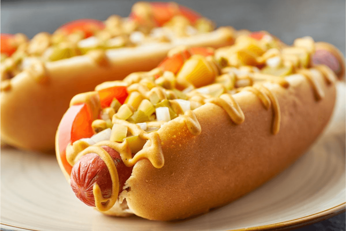 duży hot dog kcal